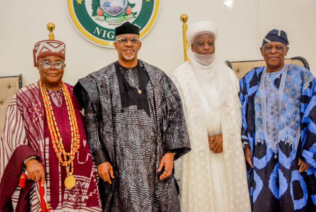 L-R: Ogun State Deputy Governor, Engr. Noimot Salako-Oyedele; Governor Dapo Abiodun and former Governor of the State, Chief Olusegun Osoba, during the unveiling of the Ogun State Executive Council Chamber at the Governor's Office, Oke-Mosan, Abeokuta on Friday